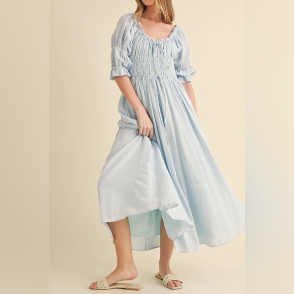 Absolutely stunning midi dress in Blush by Camellia. Size large. - Picture 4 of 4